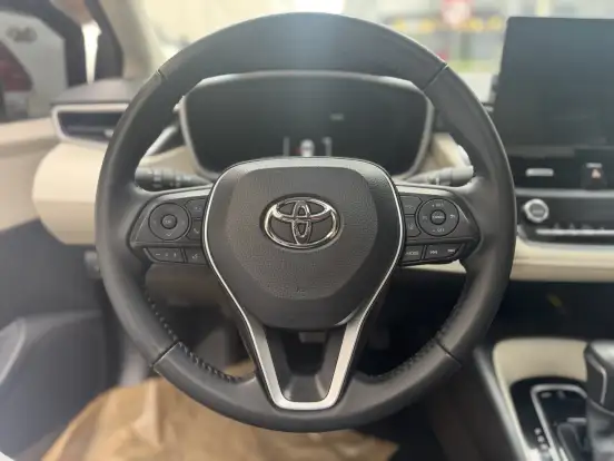 TOYOTA-COROLLA-2025