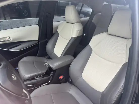 TOYOTA-COROLLA-2025