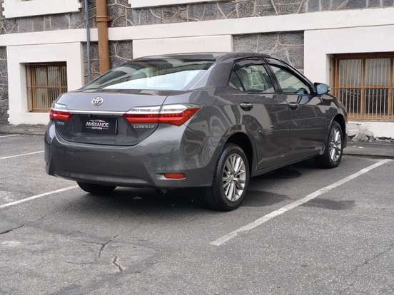 TOYOTA-COROLLA-2016