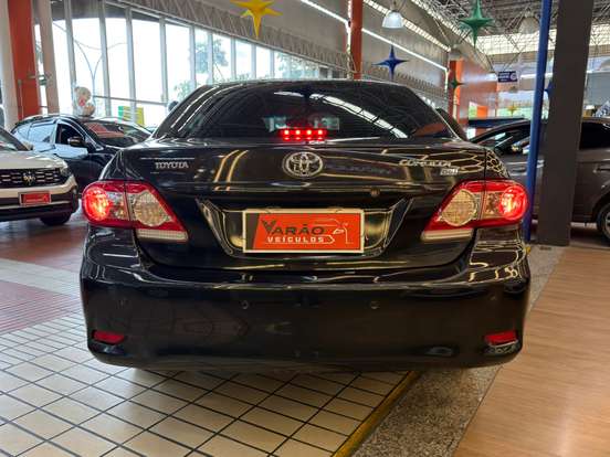 TOYOTA-COROLLA-1.8 GLI 16V FLEX 4P AUTOMÁTICO TOYOTA-COROLLA-2014