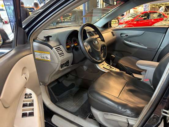 TOYOTA-COROLLA-2014