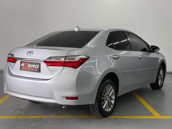 TOYOTA-COROLLA-2018
