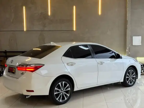 TOYOTA-COROLLA-2.0 ALTIS 16V FLEX 4P AUTOMÁTICO TOYOTA-COROLLA-2017