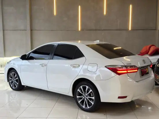 TOYOTA-COROLLA-2.0 ALTIS 16V FLEX 4P AUTOMÁTICO TOYOTA-COROLLA-2017