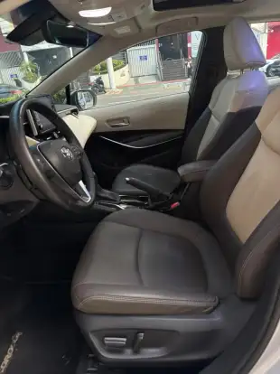 TOYOTA-COROLLA-2020