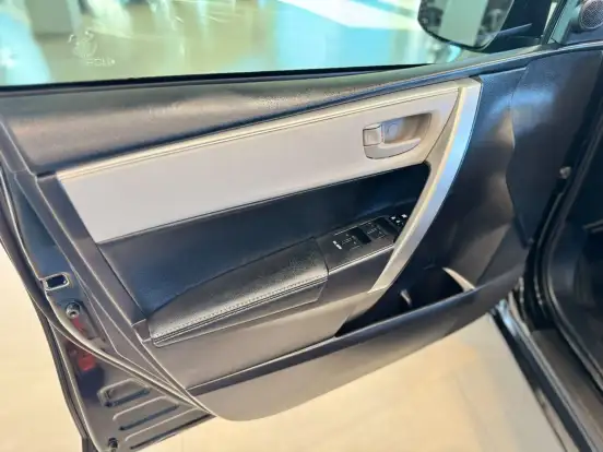 TOYOTA-COROLLA-2.0 XEI 16V FLEX 4P AUTOMÁTICO TOYOTA-COROLLA-2016