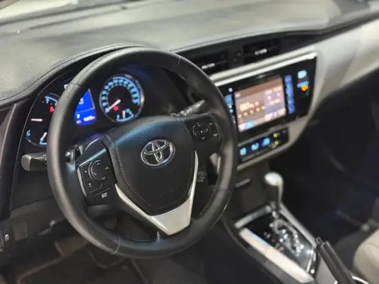 TOYOTA-COROLLA-2017