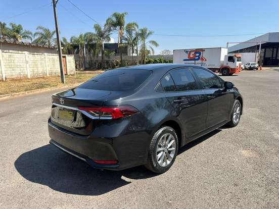 TOYOTA-COROLLA-2021
