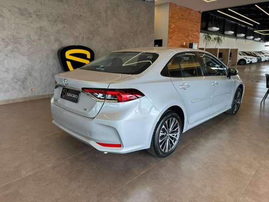 TOYOTA-COROLLA-2024