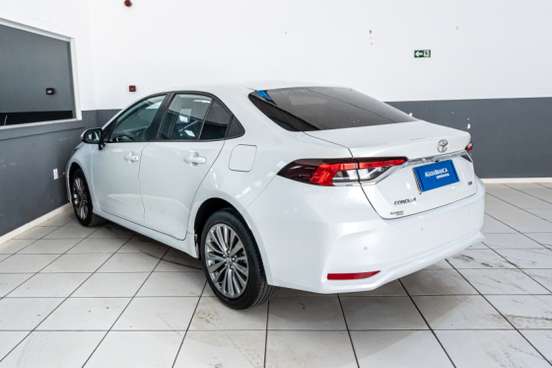 TOYOTA-COROLLA-2024