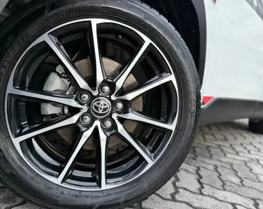 TOYOTA-COROLLA CROSS-2024