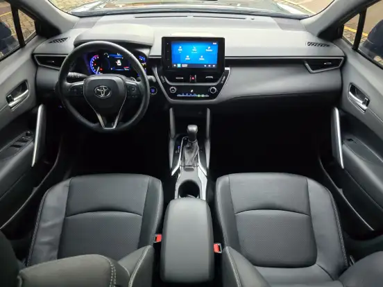 TOYOTA-COROLLA CROSS-2024
