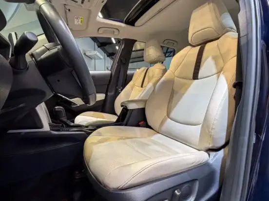 TOYOTA-COROLLA CROSS-2024
