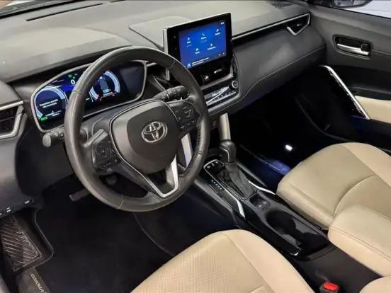 TOYOTA-COROLLA CROSS-2024