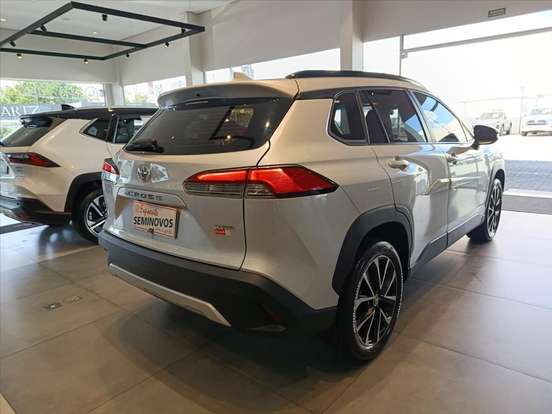 TOYOTA-COROLLA CROSS-2024