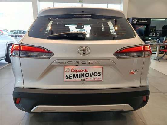 TOYOTA-COROLLA CROSS-2024