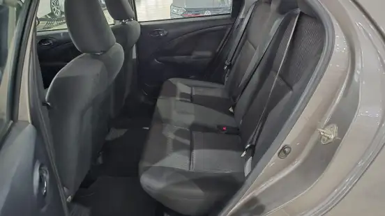TOYOTA-ETIOS-2018