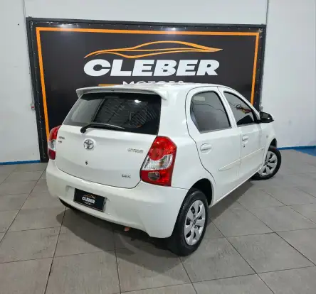 TOYOTA-ETIOS-2014