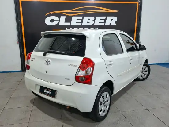 TOYOTA-ETIOS-1.3 X 16V FLEX 4P MANUAL TOYOTA-ETIOS-2014