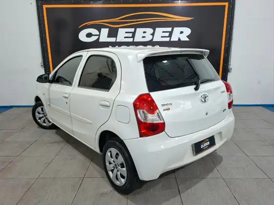 TOYOTA-ETIOS-1.3 X 16V FLEX 4P MANUAL TOYOTA-ETIOS-2014