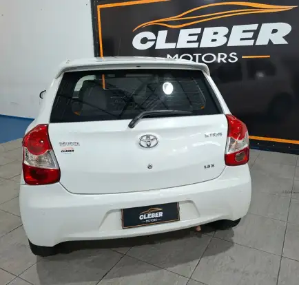TOYOTA-ETIOS-2014