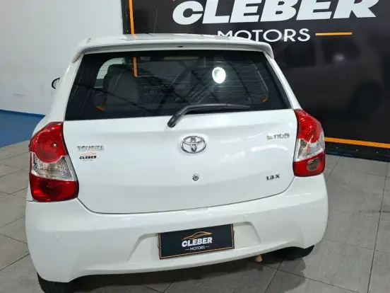 TOYOTA-ETIOS-1.3 X 16V FLEX 4P MANUAL TOYOTA-ETIOS-2014