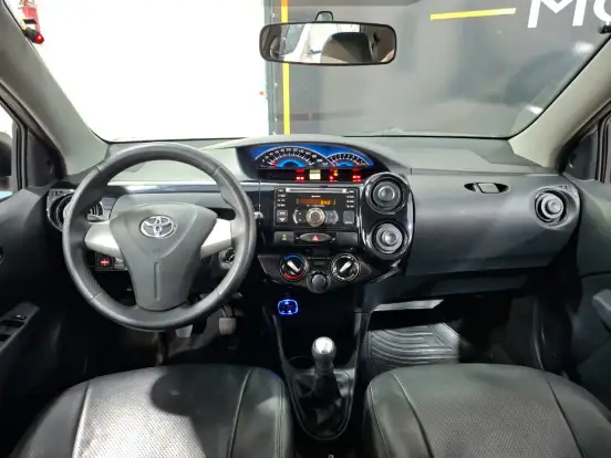 TOYOTA-ETIOS-2014