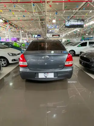 TOYOTA-ETIOS-2014