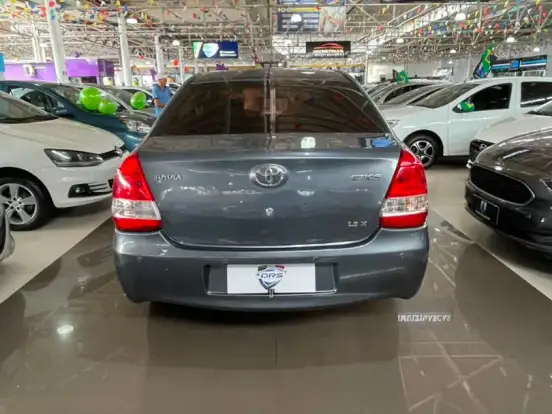 TOYOTA-ETIOS-1.5 X SEDAN 16V FLEX 4P MANUAL TOYOTA-ETIOS-2014