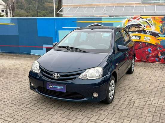 TOYOTA-ETIOS-2015