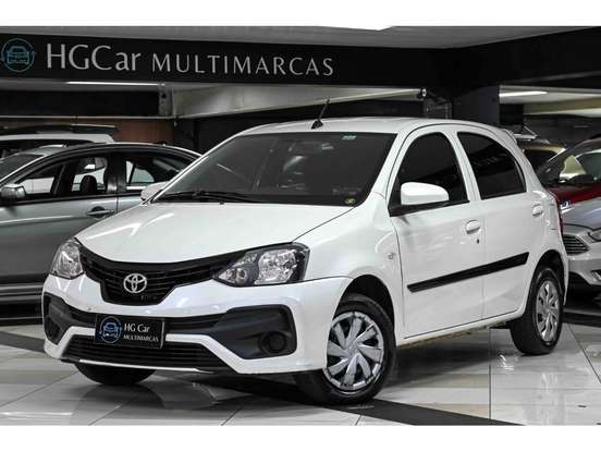 TOYOTA-ETIOS-2018