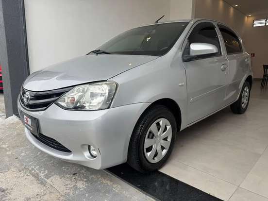 TOYOTA-ETIOS-1.3 X 16V FLEX 4P MANUAL TOYOTA-ETIOS-2014