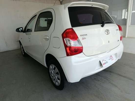 TOYOTA-ETIOS-1.3 X 16V FLEX 4P MANUAL TOYOTA-ETIOS-2014