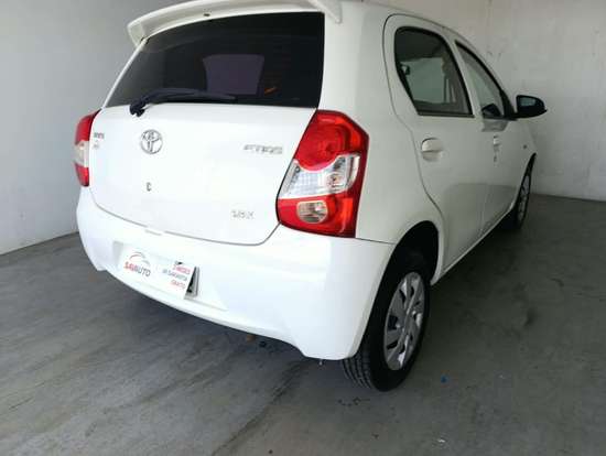 TOYOTA-ETIOS-2014