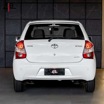 TOYOTA-ETIOS-2013