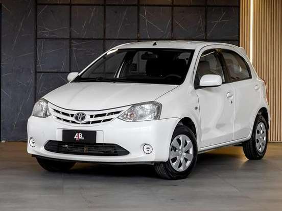 TOYOTA-ETIOS-1.3 XS 16V FLEX 4P MANUAL TOYOTA-ETIOS-2013