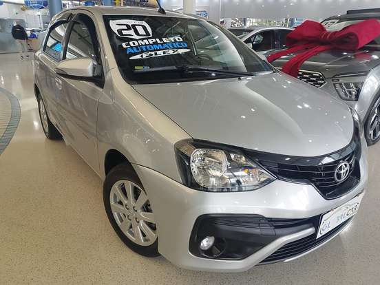 TOYOTA-ETIOS-2019