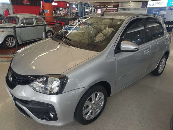 TOYOTA-ETIOS-2019