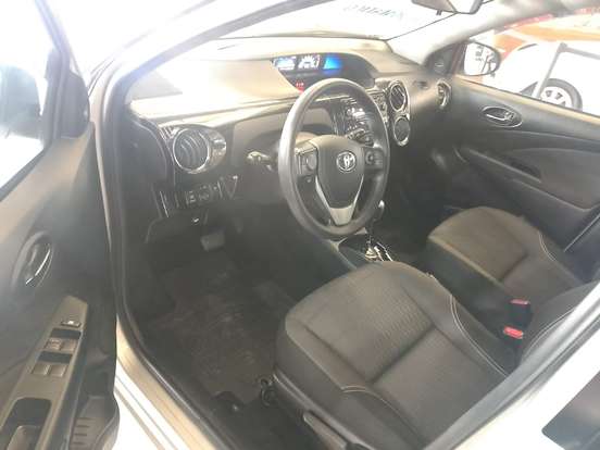 TOYOTA-ETIOS-1.5 X PLUS 16V FLEX 4P AUTOMÁTICO TOYOTA-ETIOS-2019