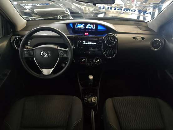 TOYOTA-ETIOS-2019