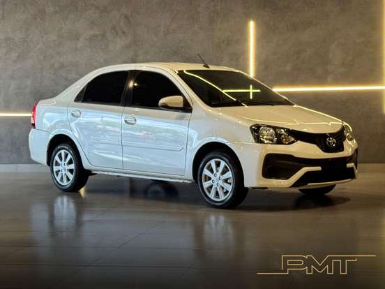 TOYOTA-ETIOS-2020