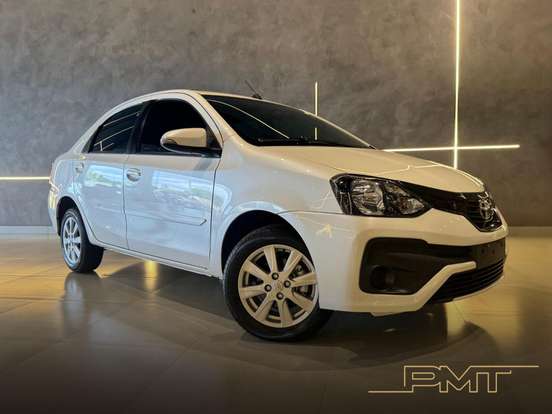 TOYOTA-ETIOS-2020