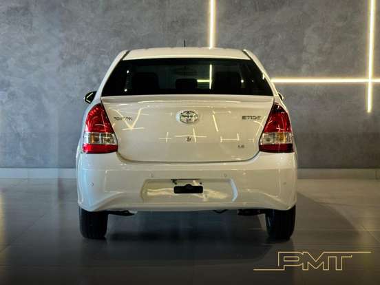 TOYOTA-ETIOS-2020