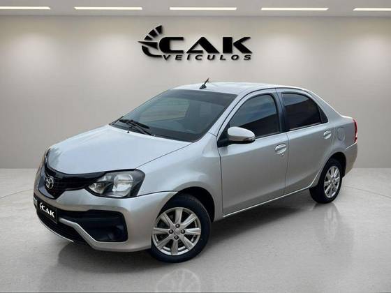 TOYOTA ETIOS 1.5 X PLUS SEDAN 16V FLEX 4P MANUAL