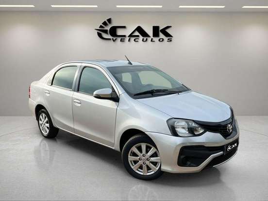 TOYOTA-ETIOS-2019