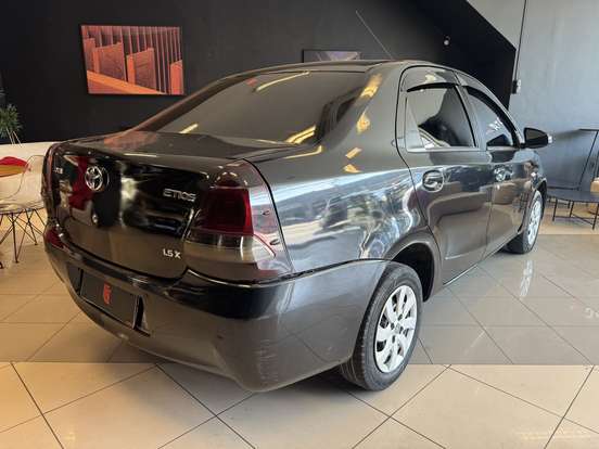 TOYOTA-ETIOS-2014