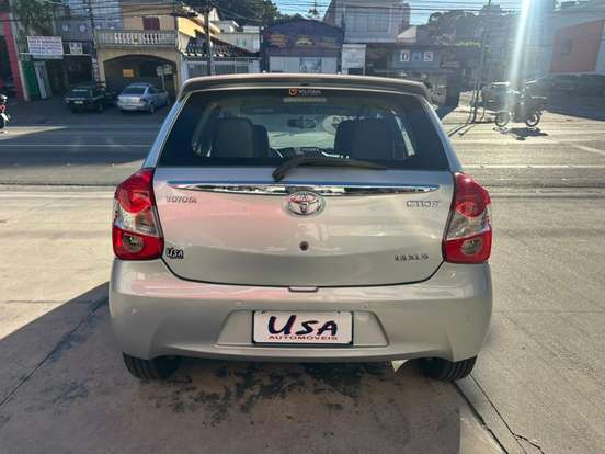 TOYOTA-ETIOS-1.5 XLS 16V FLEX 4P AUTOMÁTICO TOYOTA-ETIOS-2016