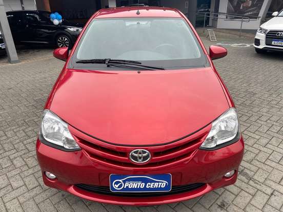 TOYOTA-ETIOS-2015