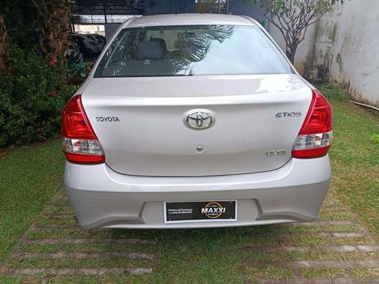 TOYOTA-ETIOS-1.5 XS SEDAN 16V FLEX 4P MANUAL TOYOTA-ETIOS-2017