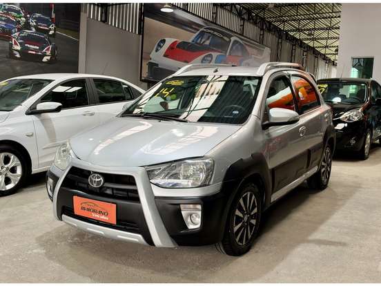 TOYOTA-ETIOS CROSS-1.5 16V FLEX 4P MANUAL TOYOTA-ETIOS CROSS-2014